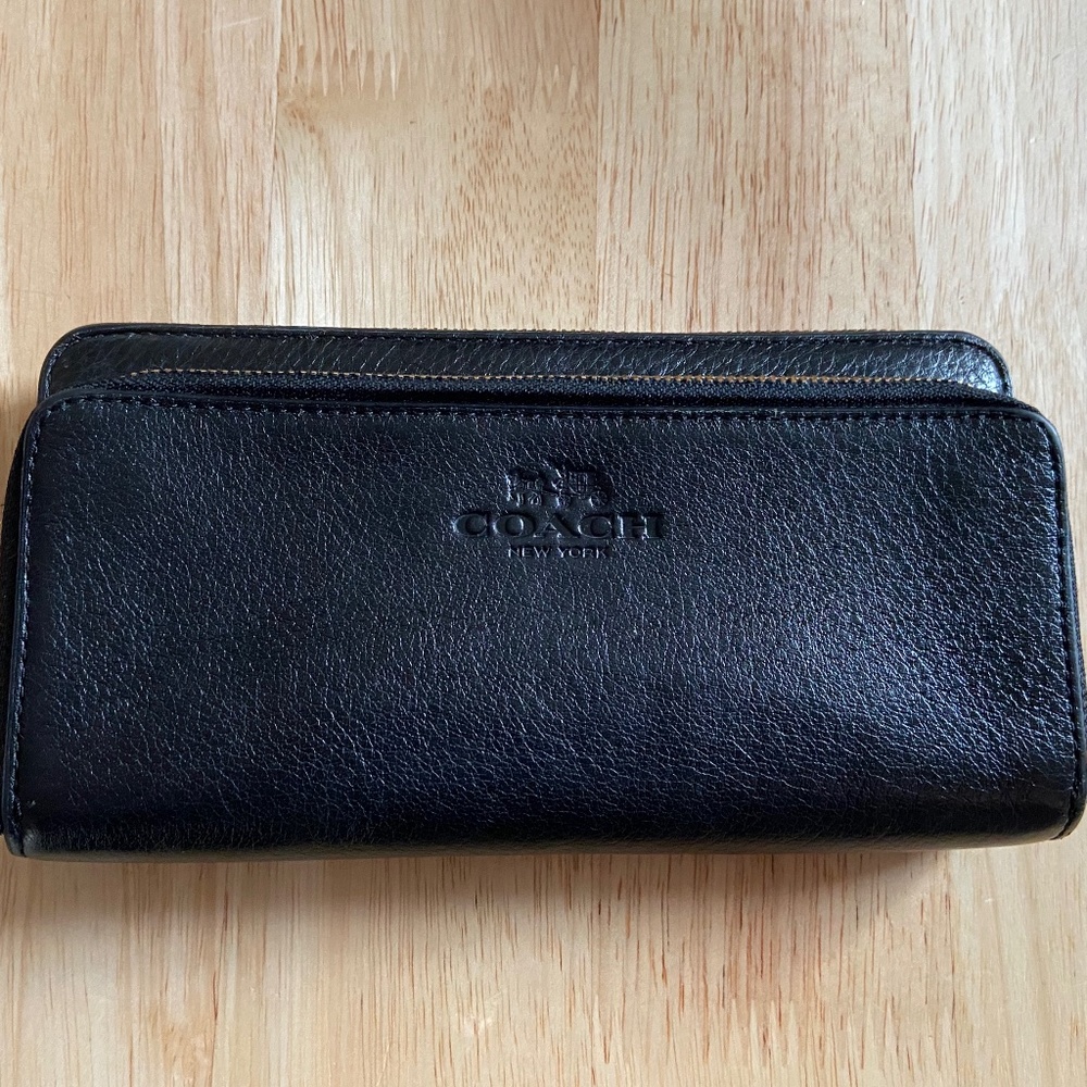 COACH LEATHER DOUBLE ACCORDIAN ZIP WALLET WRISTLET